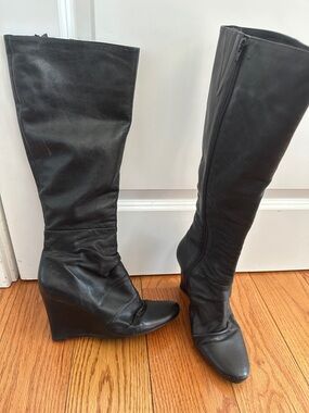Pegabo Black Wedge Knee-High Boots - Sleek Leather Design